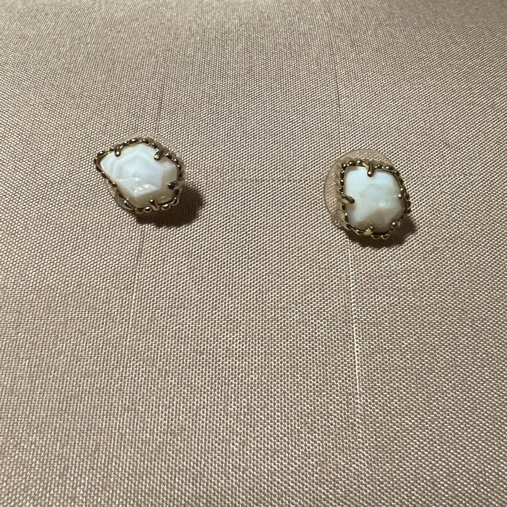 Kendra Scott Tessa Gold & White Stud Earrings